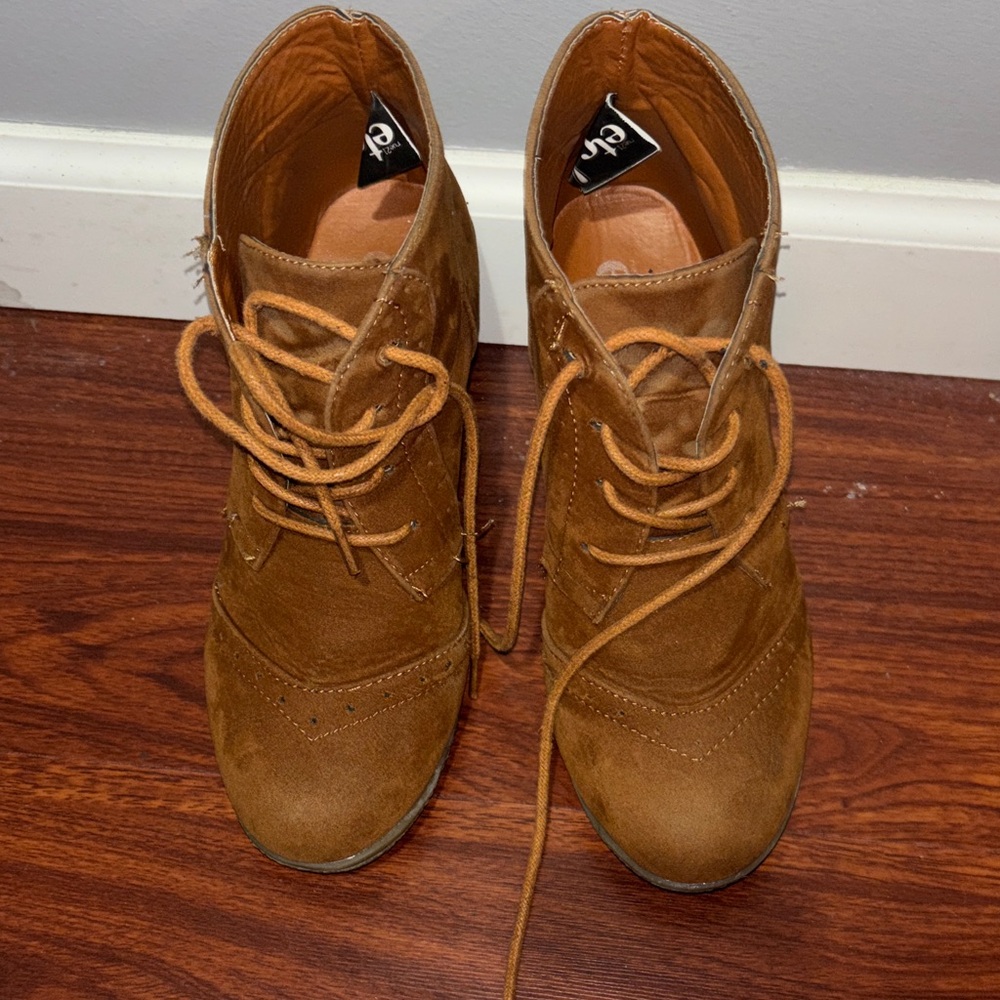Rue21 Brown Lace-Up Suede Ankle Boots
